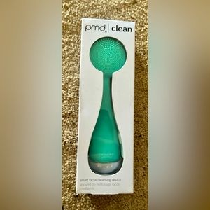 PMD CLEAN Face Scrubber